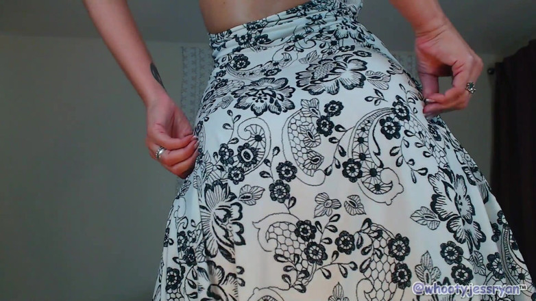 JessRyan: Flip Skirt N Twerk