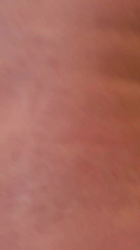 Tourment anal pour une salope anale en bondage