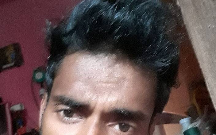 Hot Sanu: देसी लड़का नहा रहा है