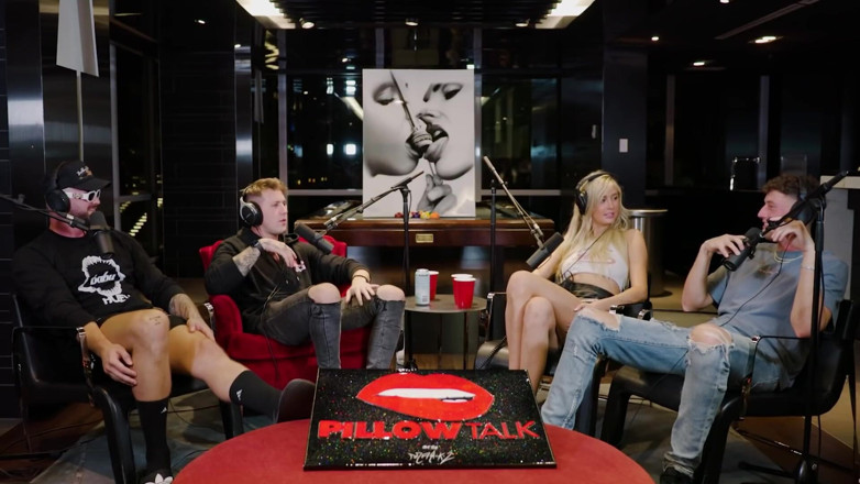 Pillow Talk: Doppio appuntamento con Carly lawrence e joey joy [parla nel cuscino ]