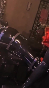 Gimps trên thập giá của họ