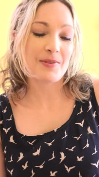 AuntJudysXXX - 밀프 포르노를 보고 있는 거유 밀프 Landlady Princess Anna
