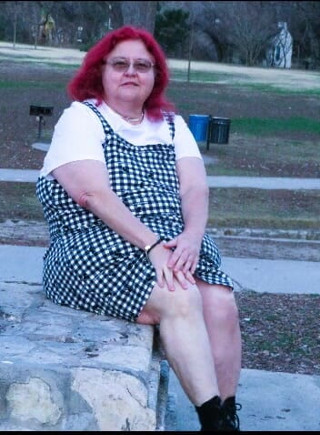 BBW nurse Vicki adventures with friends: Domuz siğiller Jumper ve yerel parkta çılgın çivi çizmeleri teşhir ediyor