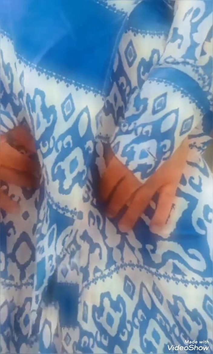 Lana Cross: Mavi ve Beyaz