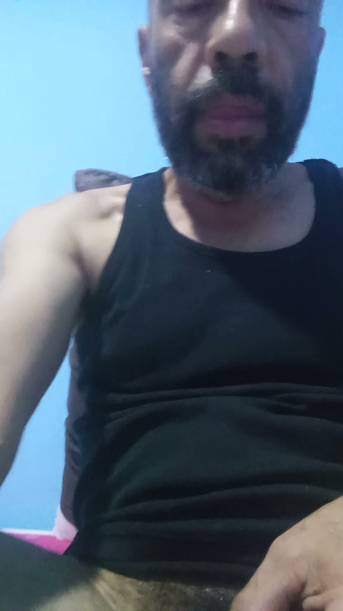 Jhonbahh: In Every Video I Post, the Eros Within Me Radiates