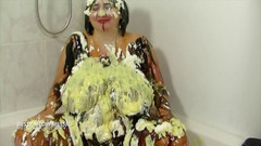 Melon Juggler: Awek meow food berantakan