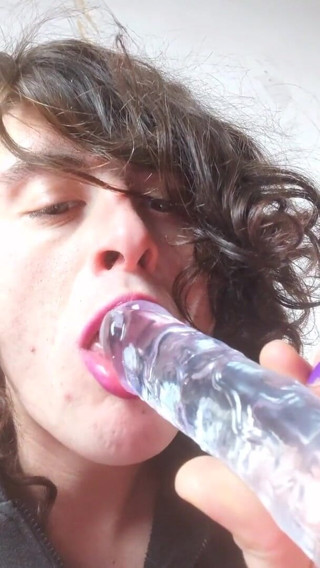 Sara B: Dildo blowjob Sara Nb