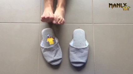 Manlyfoot: Macrofearia - Giant Rap - od Manlyfoot - hudební video