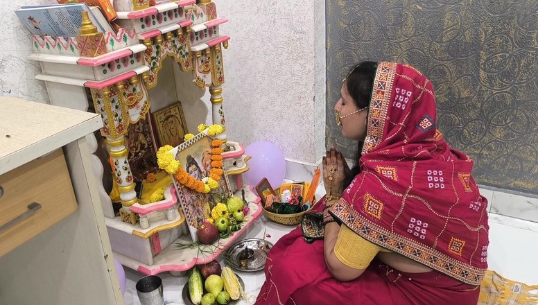 Desi chudai hub: Hartalika Teej节庆祝活动