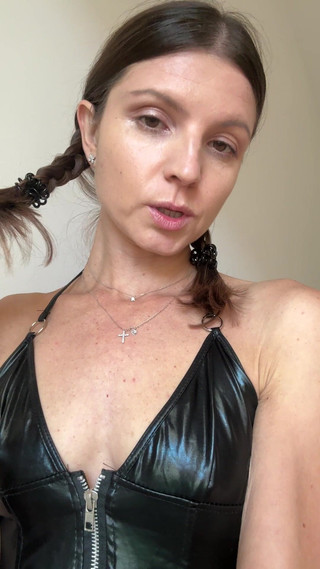 Gina Gerson: Solo stokings dan lateks -permainan memek