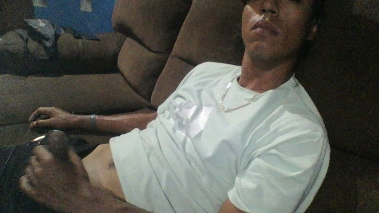 AlexAlejandro13: Saya Menghabiskan Waktu Menonton Banyak Pornografi Di PC