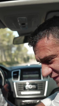 Deux Hommes Se Tape Une Auto Stopeuse