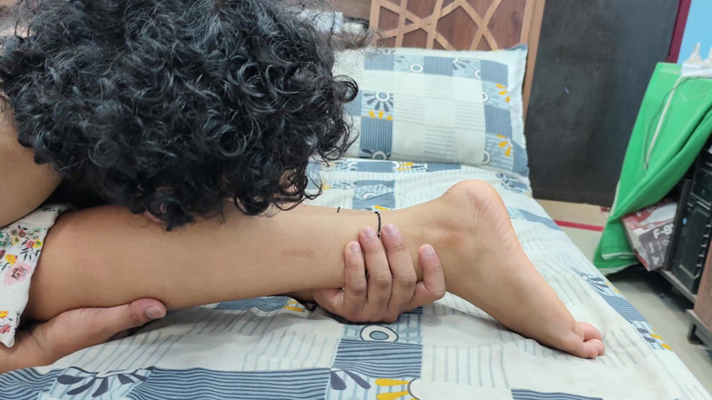 Vaigavarun45: Romansa jilat pantat dan kaki