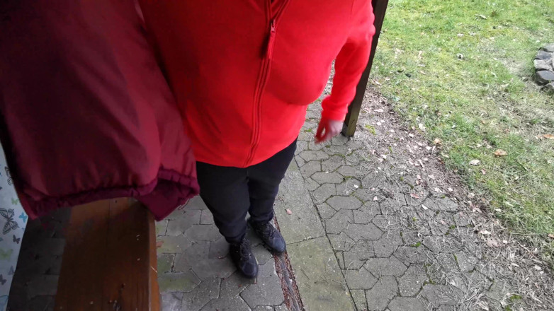 Bouncy Tits Action: Titspanking ve skutečné přírodě