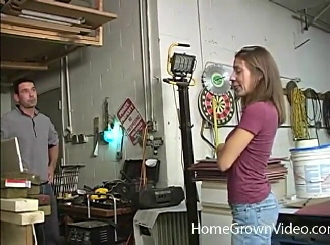 Homegrown GFs: セクシーなアマチュアが三人組になる