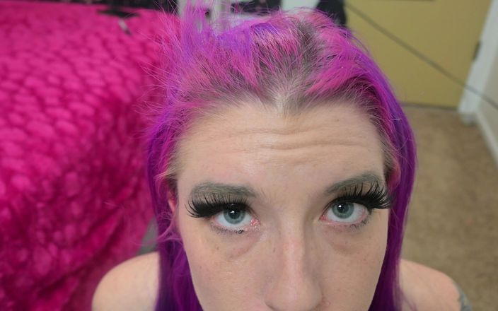 Miss Ellie Roleplay: Spuść mi szyję, proszę