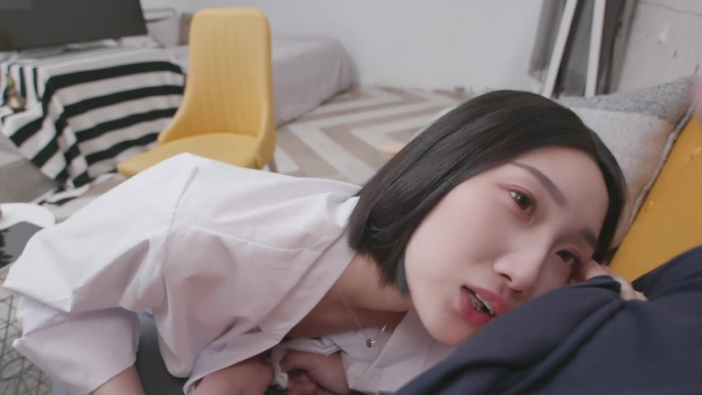 Asian Milfs n Teens: Čínská teenagerka měla svůj první orgasmus - Perv Milfs n Teens