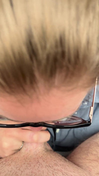 Unerwarteter Blowjob Mit Sperma Im Mund