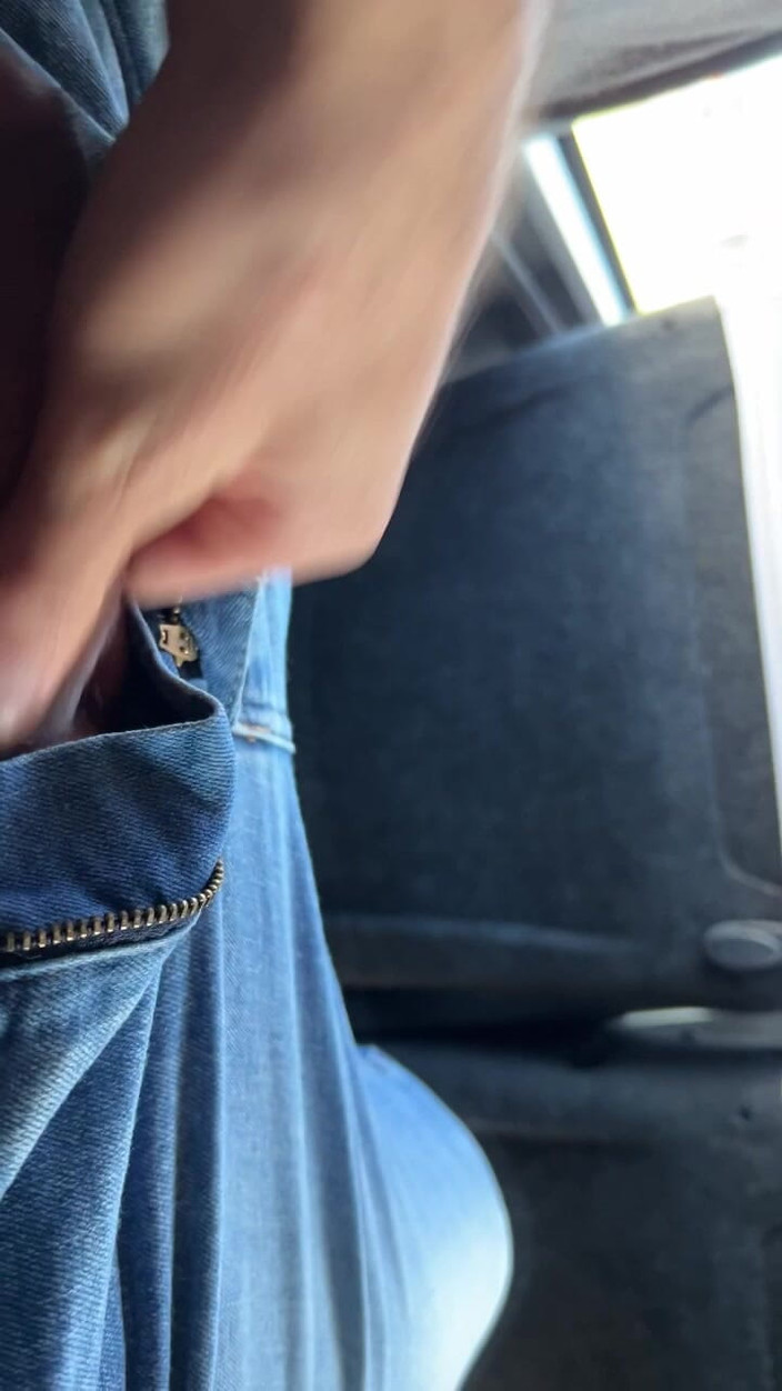 Jhoncytto: Een beetje plezier maken tijdens de reis