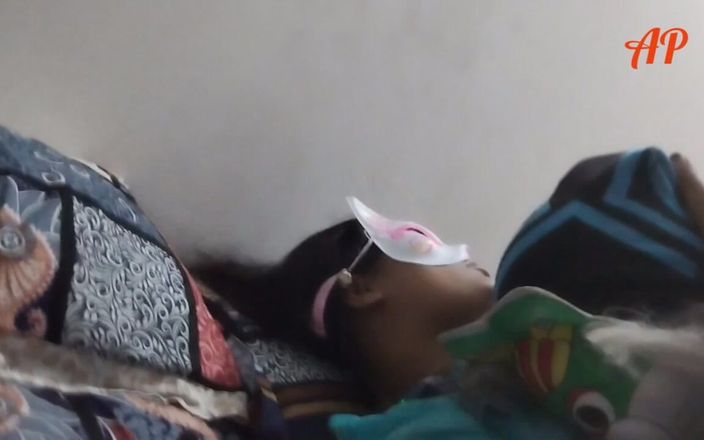 akashprimex790: Une grosse bite noire éjacule au fond d’une grosse desi bhabhi...