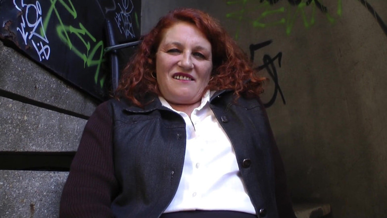 Matureandco: Slutty Wife Shows off to Excite Her Voyeur Husband!