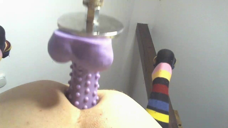 MeandI2: A fucking machine fucks my ass