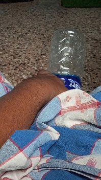 Je suis une desi indienne mariée en train de baiser la chatte