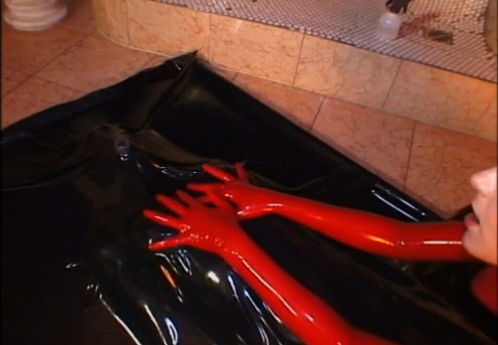 Absolute BDSM films - The original: Латексний хлопець і красуня в масці принижують