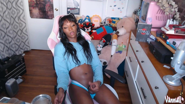 Vanniall: Sticky Cumshot Self Facial by Black Trans Girl Vanniall