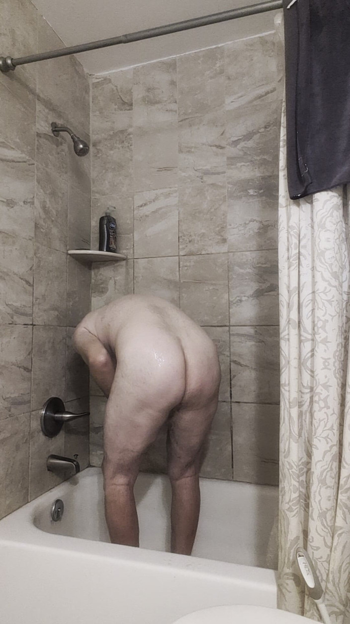 Biggbutt2xl: Nočník a sprcha Čas říjen 2025