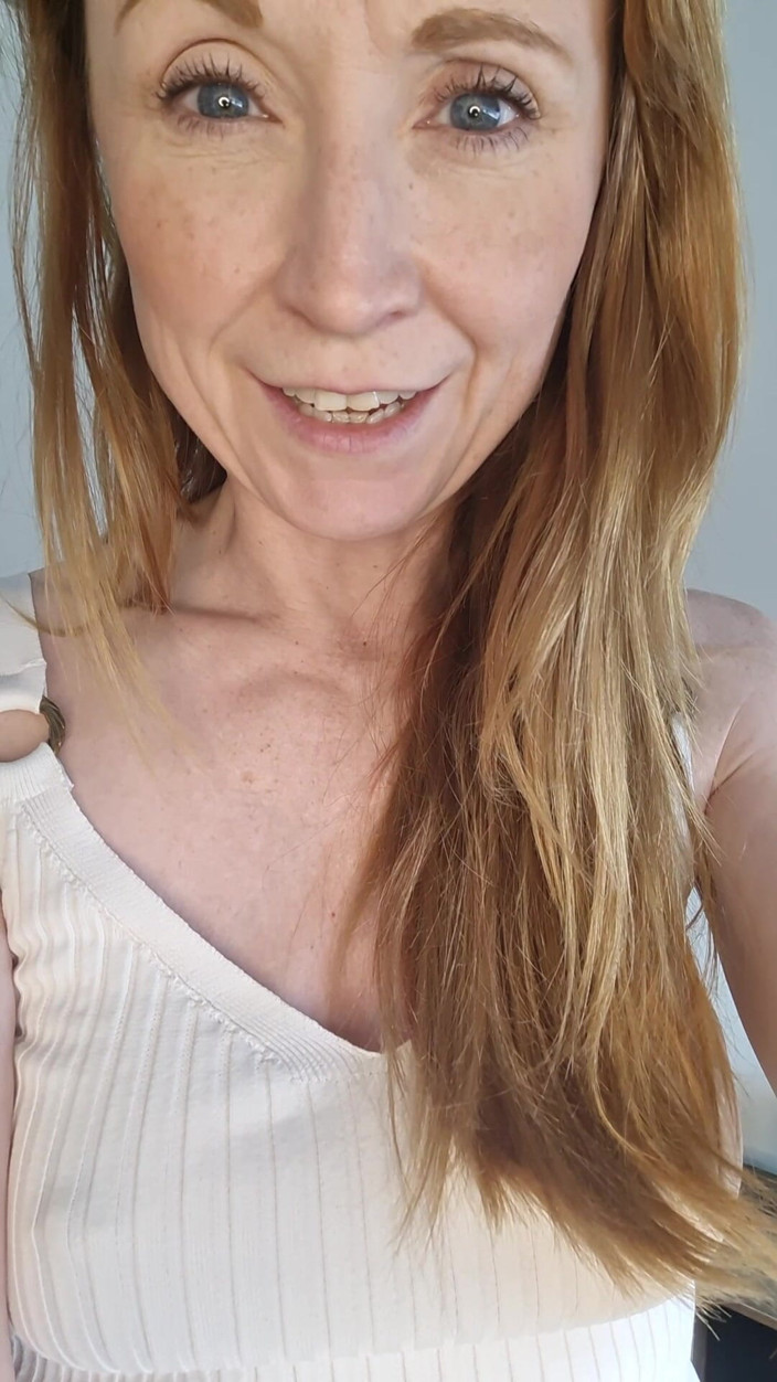 Lily kink: Giantess komşularını kayıp minik kocasını seks oyuncağı olarak kullanıyor