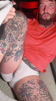 Tatuado Dom Adoración Culo Y Pies Solo