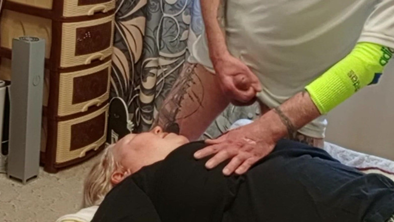 Zona901: Szarpanie mojego penisa do spermy na mojej macochy