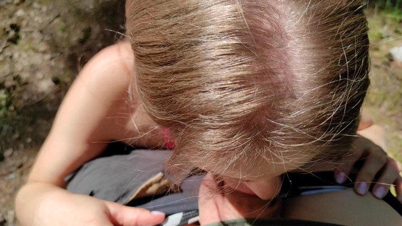 S-Wife Katy: Vdaná děvka se ztratila v lese, pomohla jí a souhlasila, že...