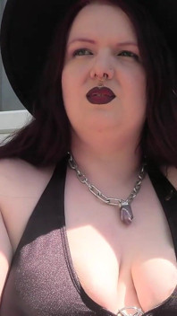 Goth ghoul zomerrook
