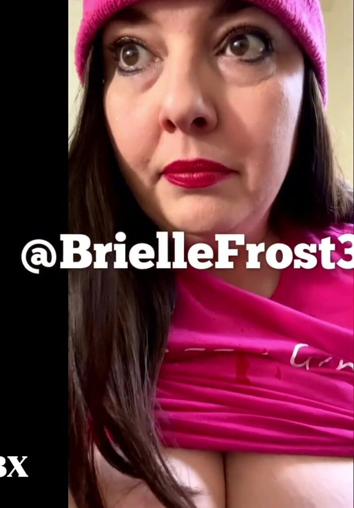Porno angels: Chazzy girl bubbles progetto con protagonista Brielle frost