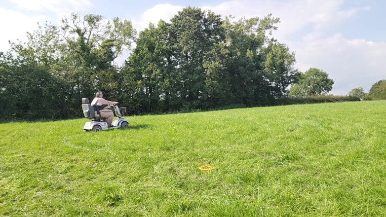 SSBBWLadyBrads: Riding my new mobility scooter