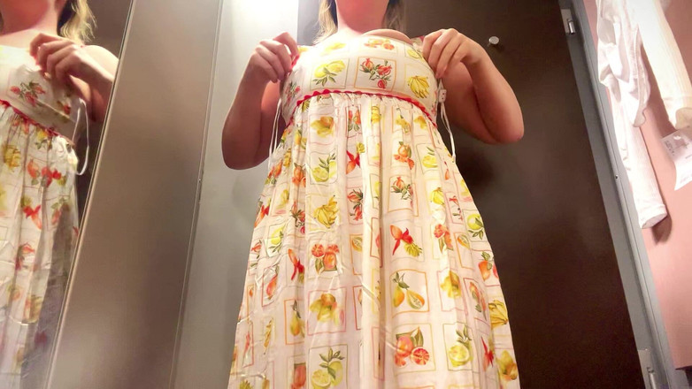 JessieHH: 여름 드레스와 브래지어는 Haul NSFW에 시도