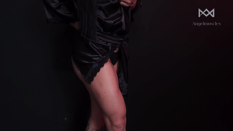 Angelmuscles: Zaczepka jedwabnych szat: Tylko tyle, byś pokochał jeszcze więcej