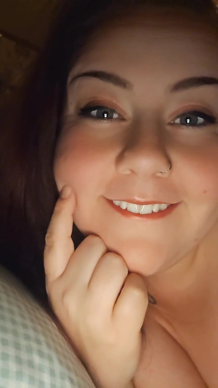 Fox Goddess: 夜遅くに私とPOVフェイスタイム