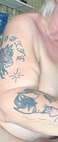 Creamy Sloppy Trailer Trash Dripping to Her Ass