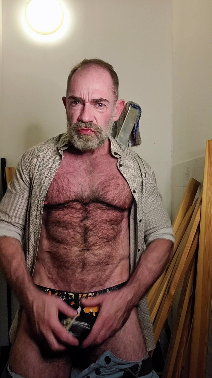 JackvanDean: Der behaarte dilf wird beim wichsen erwischt