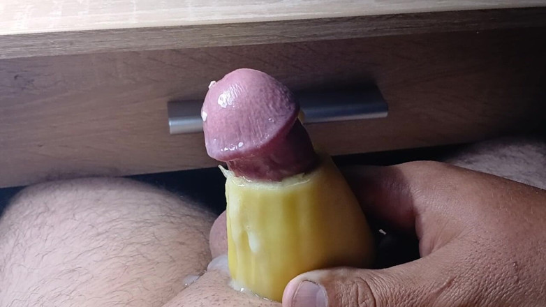 AlexCat: Green Hot Pepper