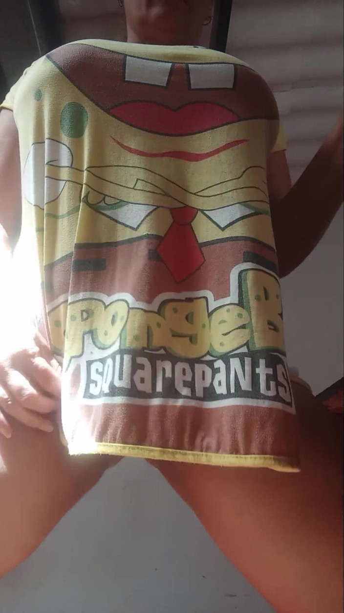 Lobicam: पजामा पहनी सेक्सी डांस मेरी गांड को देखो