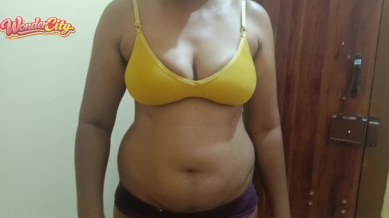 Inba: Тамильская горячая тетушка горячо сосет