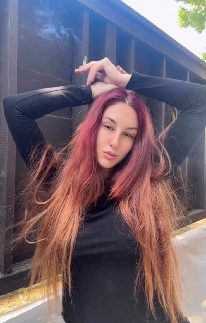 Artemisia Love: Włoskie duże cycki MILF Artemida Love Długie włosy Fetysz na...