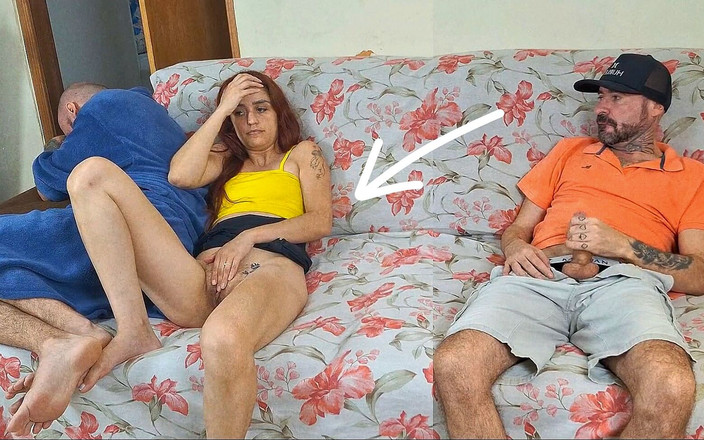 FannySquirting: Żona zdradza męża z przyjacielem Rogacza