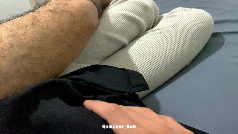 Hamster_Ball: Perturbando minha meia-irmã muçulmana de 18 anos em seu quarto