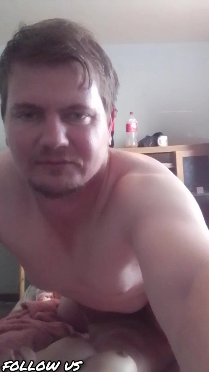 hothouse18xxx: Un Papa Baise Une Petite Chatte Indienne Parfaite