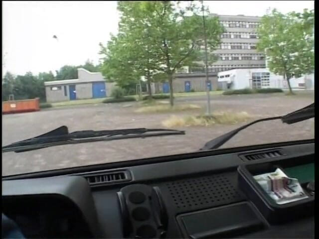 Lucky Cooch: Babe fucked deep in a car